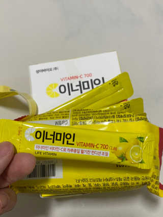 이너미인 VITAMIN-C 700 — 5점을 준 리뷰어가 2020년 8월 올린 사용 사진