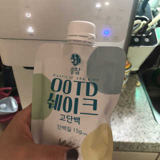 [꾸콤] 참참 OOTD쉐이크 고단백 일주일세트 50g x 5 — 5점을 준 리뷰어가 2020년 10월 올린 사용 사진