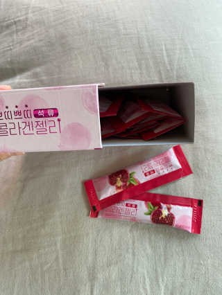 헬스업_쁘띠쁘띠석류콜라겐젤리_20g x 14포 — 4점을 준 리뷰어가 2020년 9월 올린 사용 사진