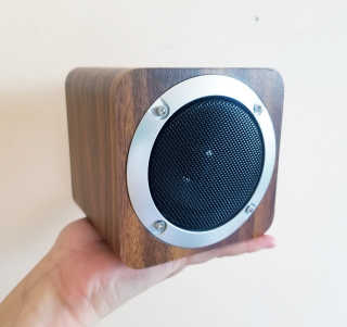 SEVIZ MINI10W 레트로 블루투스 스피커 — 4점을 준 리뷰어가 2020년 7월 올린 사용 사진