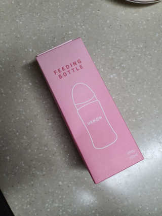 유비맘 PPSU 젖병 노꼭지_260ml_컬러 랜덤 발송 — 5점을 준 리뷰어가 2020년 11월 올린 사용 사진