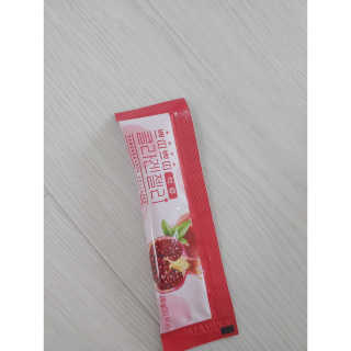 헬스업_쁘띠쁘띠석류콜라겐젤리_20g x 14포 — 5점을 준 리뷰어가 2020년 11월 올린 사용 사진