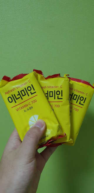 이너미인 VITAMIN-C 700 — 4점을 준 리뷰어가 2020년 10월 올린 사용 사진