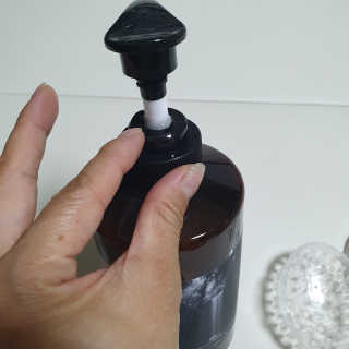 에이처드 유산균 탈모 샴푸 500ml — 2.5점을 준 리뷰어가 2020년 9월 올린 사용 사진