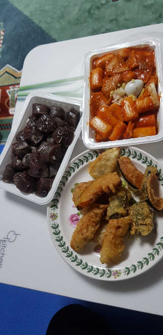 죠스떡볶이 [죠스푸드] 짜빠떡볶이+떡또그+범벅만두 신메뉴 3종 — 5점을 준 리뷰어가 2020년 4월 올린 사용 사진