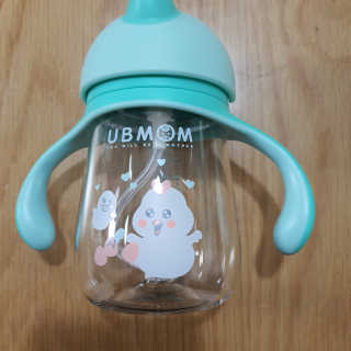 유비맘 트라이탄 코니빨대컵_컬러 랜덤 발송 — 5점을 준 리뷰어가 2020년 11월 올린 사용 사진