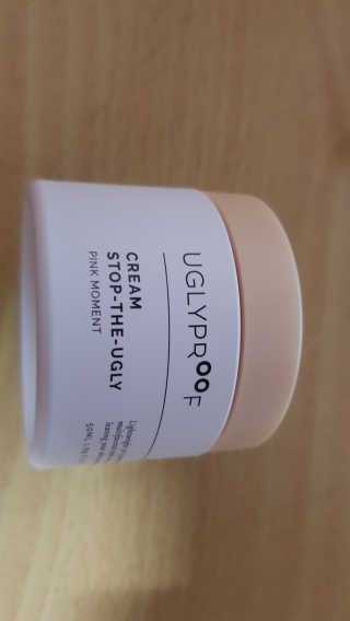 어글리프루프 크림 스탑디어글리 핑크모먼트 50ml — 5점을 준 리뷰어가 2020년 11월 올린 사용 사진