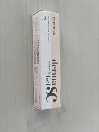derma SC-Gel 더마에스씨 겔 20g — 5점을 준 리뷰어가 2020년 4월 올린 사용 사진