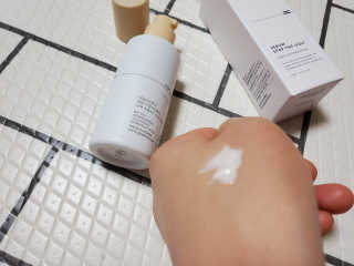 어글리프루프 세럼 스탑디어글리 딥 컨템플레이션 30ml — 5점을 준 리뷰어가 2020년 12월 올린 사용 사진