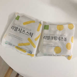 가치식탁 리얼치즈스틱, 리얼크림치즈볼 — 5점을 준 리뷰어가 2020년 10월 올린 사용 사진