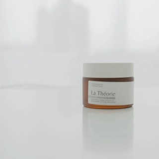 La Theorie Hydrating Ingredients | 하이드레이팅 인그레이디언츠 — 4점을 준 리뷰어가 2020년 4월 올린 사용 사진