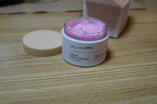 어글리프루프 크림 스탑디어글리 핑크모먼트 50ml — 5점을 준 리뷰어가 2020년 10월 올린 사용 사진