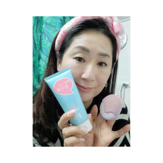 IO 아이오 오늘도 넌 순수해 - 약산성 클렌징폼 — 5점을 준 리뷰어가 2020년 12월 올린 사용 사진