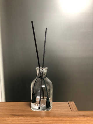 레나스 프리미엄 아로마 디퓨저 200ml  [1SET] — 5점을 준 리뷰어가 2020년 9월 올린 사용 사진