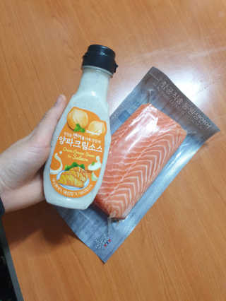 동원산업 항공직송 동원생연어_400g — 5점을 준 리뷰어가 2020년 4월 올린 사용 사진