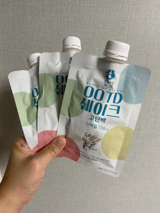 [꾸콤] 참참 OOTD쉐이크 고단백 일주일세트 50g x 5 — 5점을 준 리뷰어가 2020년 10월 올린 사용 사진