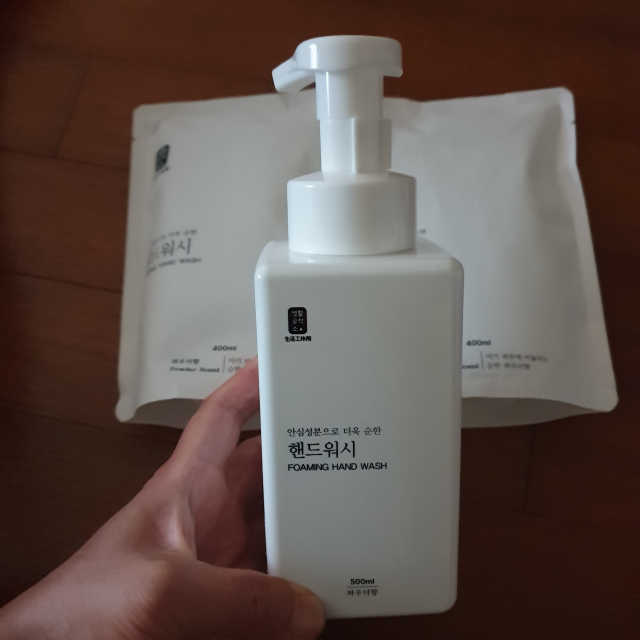 [생활공작소]핸드워시 용기 500ml 1개+리필 400ml 2개 리뷰 사진