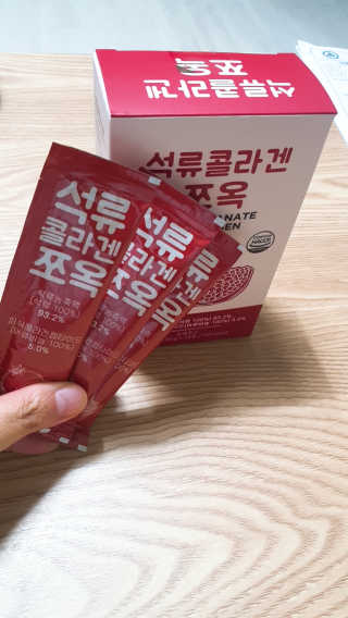 조은약초 석류콜라겐 석류즙 석류쪼옥 젤리 스틱 15포 x 20g — 5점을 준 리뷰어가 2020년 7월 올린 사용 사진