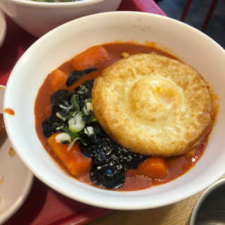 죠스떡볶이 [죠스푸드] 짜빠떡볶이+떡또그+범벅만두 신메뉴 3종 — 2.5점을 준 리뷰어가 2020년 4월 올린 사용 사진