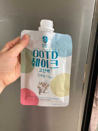 [꾸콤] 참참 OOTD쉐이크 고단백 일주일세트 50g x 5 — 5점을 준 리뷰어가 2020년 10월 올린 사용 사진