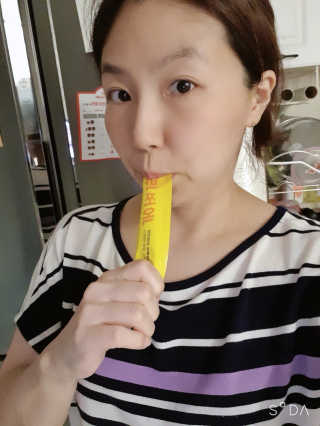 조은약초 국산 늙은 호박즙 호박쪼옥 젤리 20g x 15포 — 5점을 준 리뷰어가 2020년 8월 올린 사용 사진