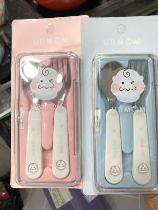 유비맘 스푼포크 케이스 세트 1+1 _컬러랜덤 발송 — 5점을 준 리뷰어가 2020년 11월 올린 사용 사진