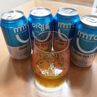 일화 아임톡 탄산수 355ml X 24캔 — 5점을 준 리뷰어가 2020년 4월 올린 사용 사진