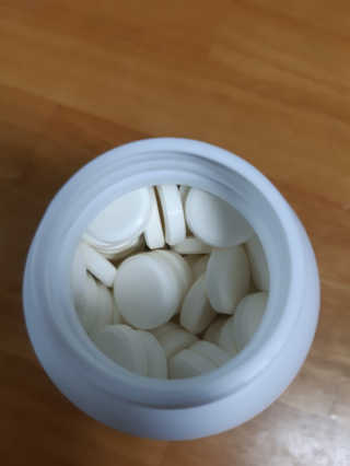서울약사신협_온가족을위한생유산균츄어블_1200mgx180정 — 4점을 준 리뷰어가 2020년 11월 올린 사용 사진