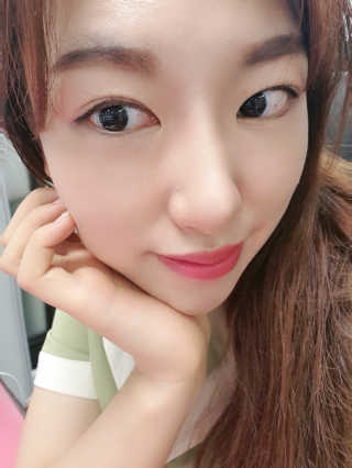 셀프코딩 밀키웨이 스프레드 글리터 밤 — 5점을 준 리뷰어가 2020년 7월 올린 사용 사진