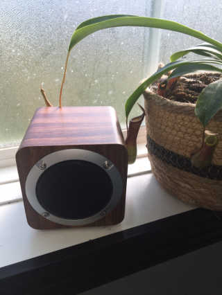SEVIZ MINI10W 레트로 블루투스 스피커 — 5점을 준 리뷰어가 2020년 10월 올린 사용 사진