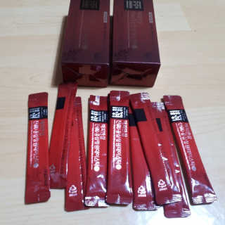 홍건강 해피한삼 진 홍삼정 원데이스틱 10g x 30포 — 5점을 준 리뷰어가 2020년 5월 올린 사용 사진