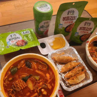 [풀무원] 들기름 볶음김치, 톡톡 김치, 깔끔한 김치 — 5점을 준 리뷰어가 2020년 6월 올린 사용 사진