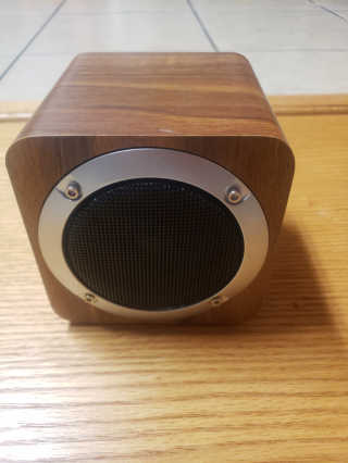 SEVIZ MINI10W 레트로 블루투스 스피커 — 5점을 준 리뷰어가 2020년 8월 올린 사용 사진