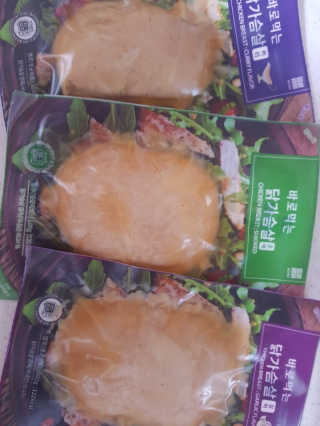 바로 먹는 아침 실온보관 닭가슴살 6종 — 3.5점을 준 리뷰어가 2020년 9월 올린 사용 사진