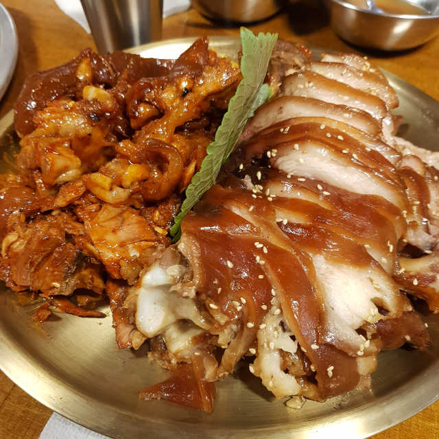 [동네맛집족발] 4개 족발 중 택1 리뷰 사진
