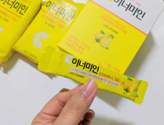 이너미인 VITAMIN-C 700 — 5점을 준 리뷰어가 2020년 10월 올린 사용 사진