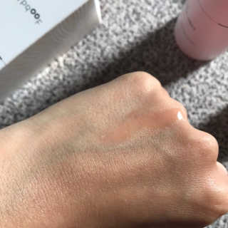 어글리프루프 에센스 스탑디어글리 레드모먼트 에센스 120ml — 5점을 준 리뷰어가 2020년 10월 올린 사용 사진