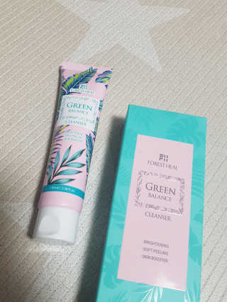 포레스트힐 SS 그린 밸런스 클렌져 100ml + 헤어밴드 — 4.5점을 준 리뷰어가 2020년 5월 올린 사용 사진