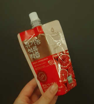 자연에온 유기농 석류 착즙 100mL 10개입 2BOX — 5점을 준 리뷰어가 2020년 11월 올린 사용 사진