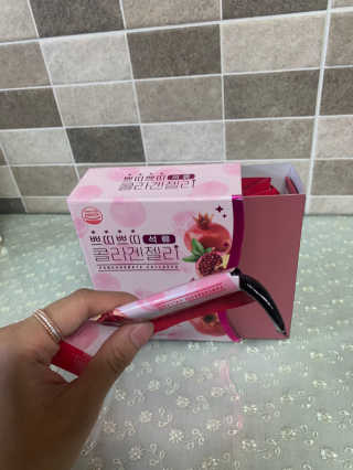 헬스업_쁘띠쁘띠석류콜라겐젤리_20g x 14포 — 5점을 준 리뷰어가 2020년 10월 올린 사용 사진