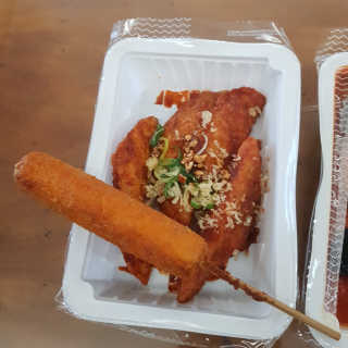 죠스떡볶이 [죠스푸드] 짜빠떡볶이+떡또그+범벅만두 신메뉴 3종 — 4점을 준 리뷰어가 2020년 5월 올린 사용 사진