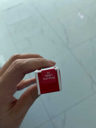 레드쿠키 브라우니 벨벳 립 틴트 — 5점을 준 리뷰어가 2020년 5월 올린 사용 사진