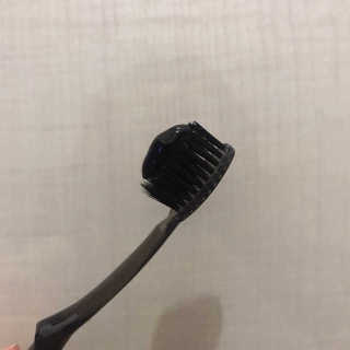 the naked object 디블랙팩치약 디블랙칫솔 세트 — 5점을 준 리뷰어가 2020년 4월 올린 사용 사진