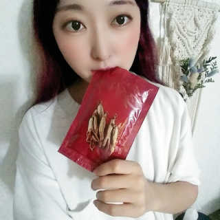 서울약사신협_프리미엄 6년근 홍삼진액_70mlx30포 — 4.5점을 준 리뷰어가 2020년 6월 올린 사용 사진