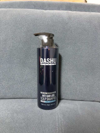 다슈코리아 다슈 데일리 단백질 한방 두피 골드 샴푸 500ml — 5점을 준 리뷰어가 2020년 4월 올린 사용 사진