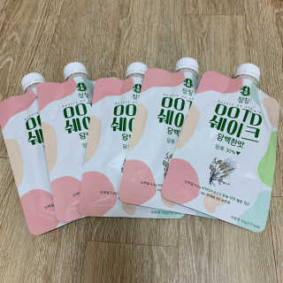 [꾸콤] 참참 OOTD쉐이크 담백한 일주일세트 50g x 5 — 4점을 준 리뷰어가 2020년 11월 올린 사용 사진