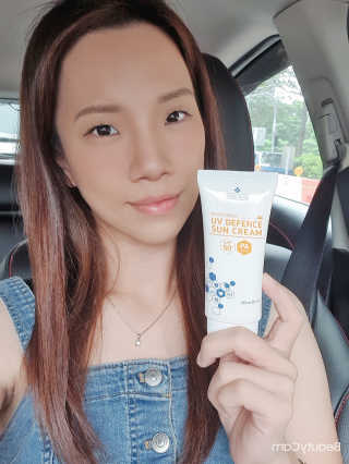 트리티스 SG_[TREATIS] UV Defence Sun Cream — 5점을 준 리뷰어가 2020년 12월 올린 사용 사진