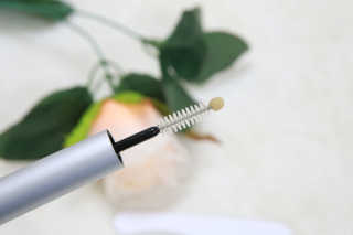 닥터존스킨 눈썹자라 — 4점을 준 리뷰어가 2020년 8월 올린 사용 사진