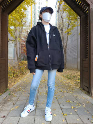 브랜디드라이프스타일코리아 행텐 헤리티지 후드 티셔츠 / 후드집업 — 5점을 준 리뷰어가 2020년 11월 올린 사용 사진