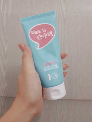 IO 아이오 오늘도 넌 순수해 - 약산성 클렌징폼 — 5점을 준 리뷰어가 2020년 12월 올린 사용 사진